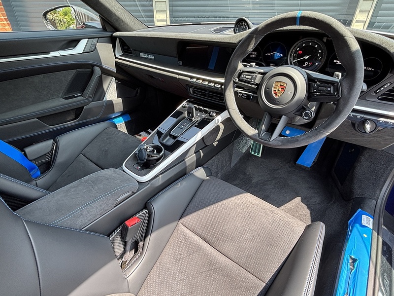 Porsche 911 T 992 Dakar - U1760