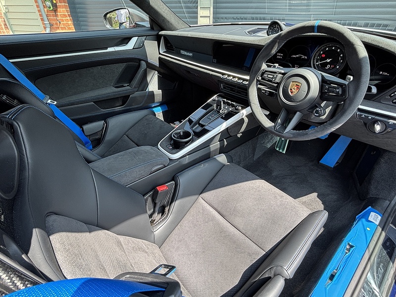 Porsche 911 T 992 Dakar - U1760