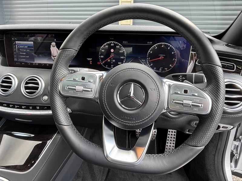 Mercedes-Benz S Class S560 V8 BiTurbo AMG Line - U1780