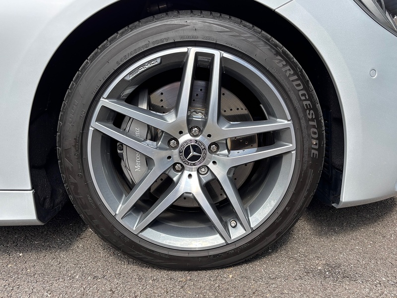 Mercedes-Benz S Class S560 V8 BiTurbo AMG Line - U1780