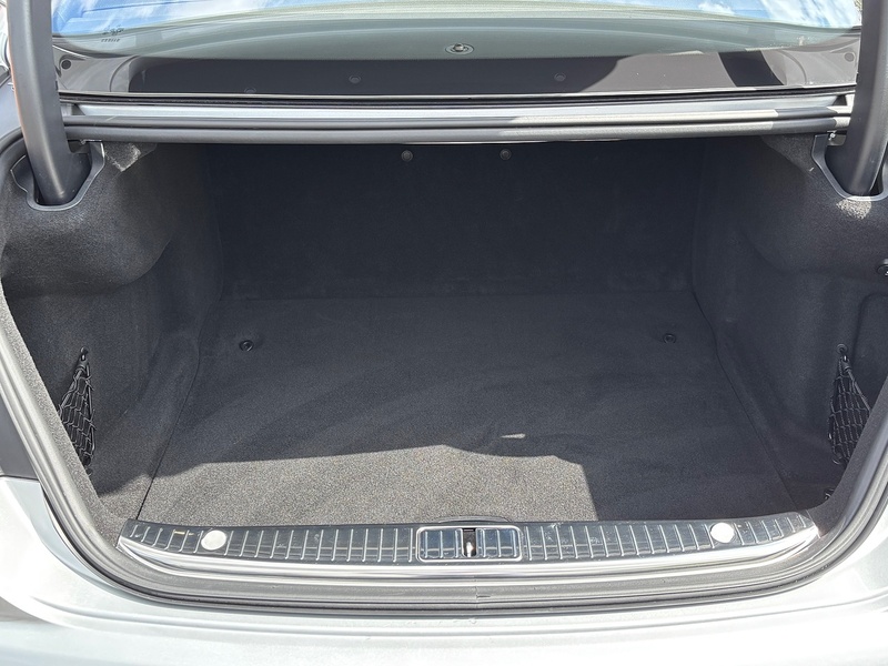 Mercedes-Benz S Class S560 V8 BiTurbo AMG Line - U1780