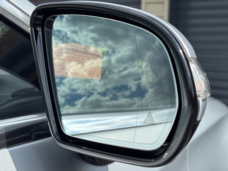 Mercedes-Benz S Class S560 V8 BiTurbo AMG Line - U1780