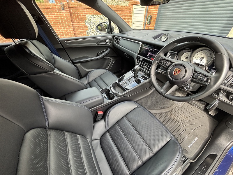 Porsche Macan T - U1786