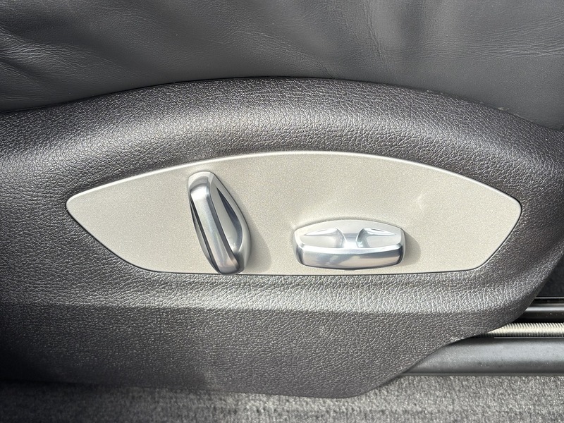 Porsche Macan T - U1786