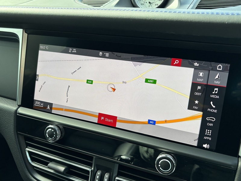 Porsche Macan T - U1786