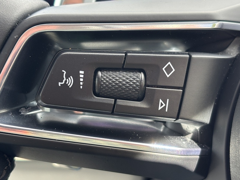 Porsche Panamera V6 E-Hybrid 4 Platinum Edition - U1787