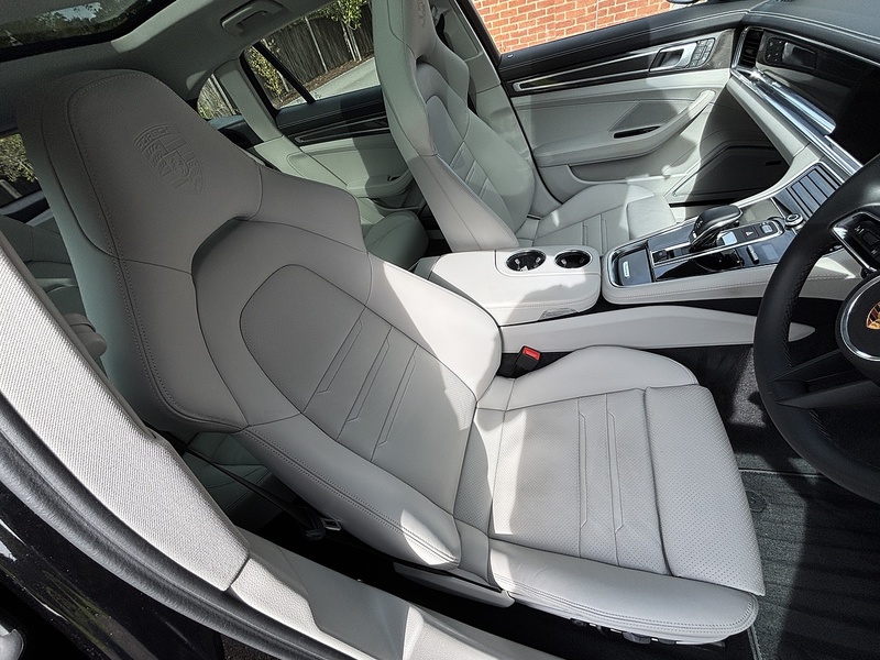 Porsche Panamera V6 E-Hybrid 4 Platinum Edition - U1787