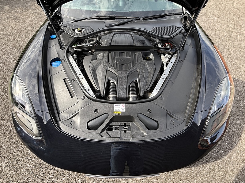 Porsche Panamera V6 E-Hybrid 4 Platinum Edition - U1787