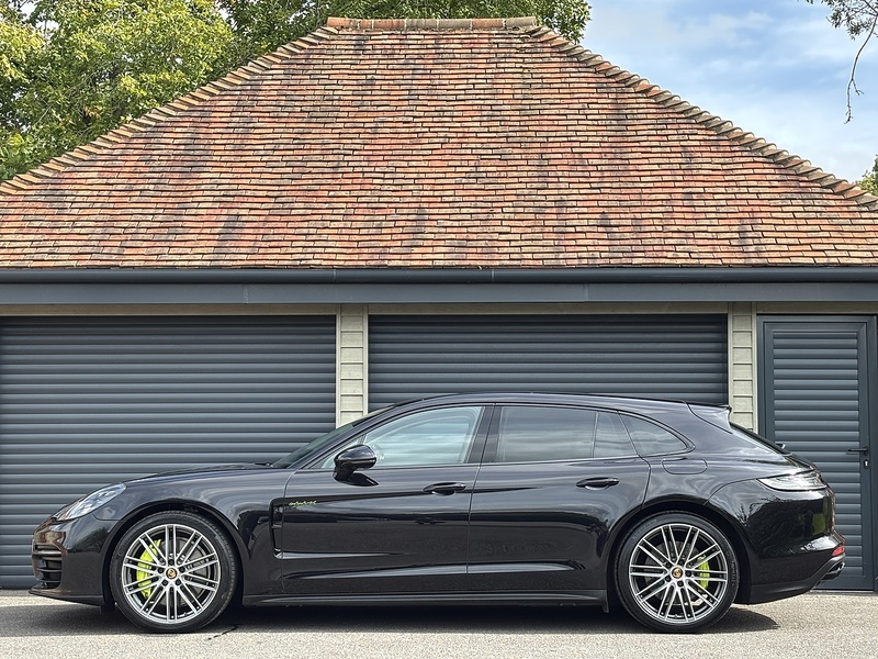 Porsche Panamera V6 E-Hybrid 4 Platinum Edition - U1787