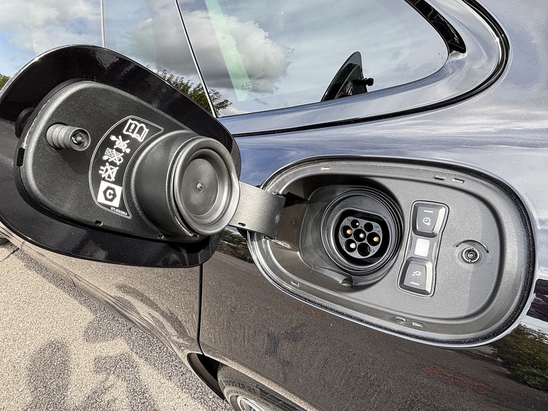 Porsche Panamera V6 E-Hybrid 4 Platinum Edition - U1787