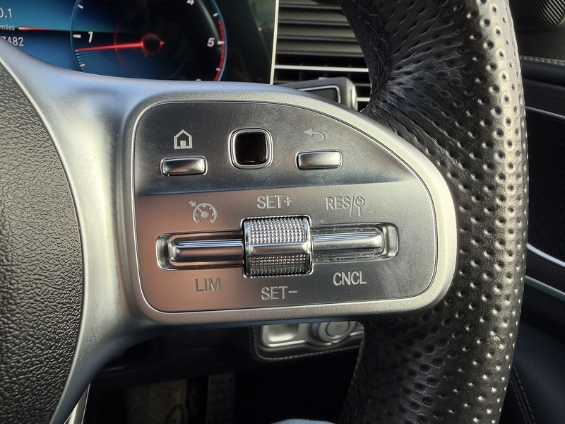 Mercedes-Benz GLE Class GLE300d AMG Line - U1795