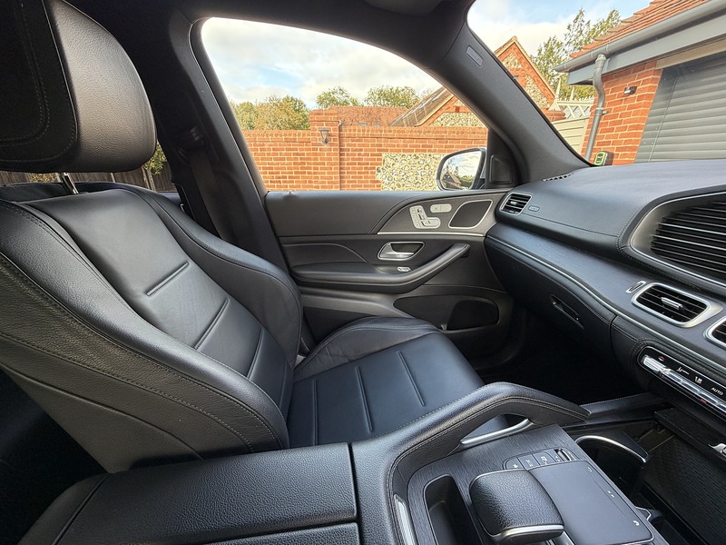 Mercedes-Benz GLE Class GLE300d AMG Line - U1795