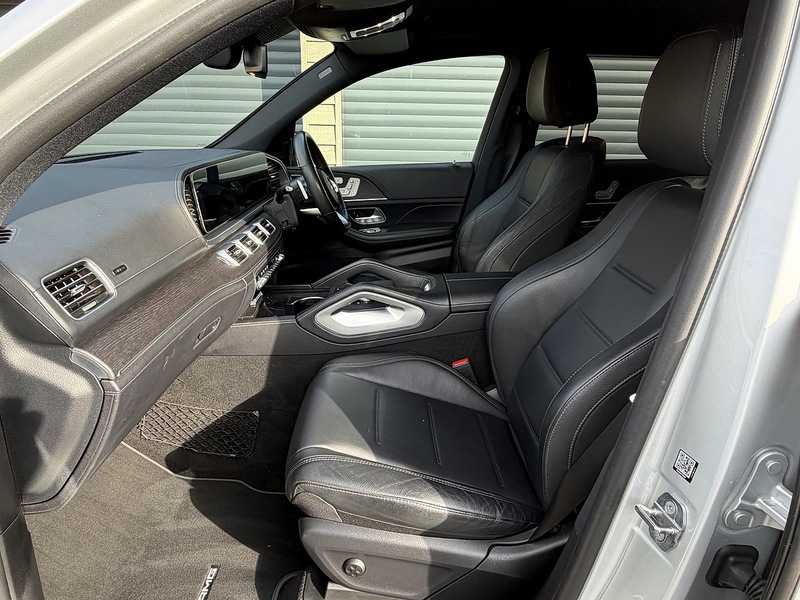 Mercedes-Benz GLE Class GLE300d AMG Line - U1795