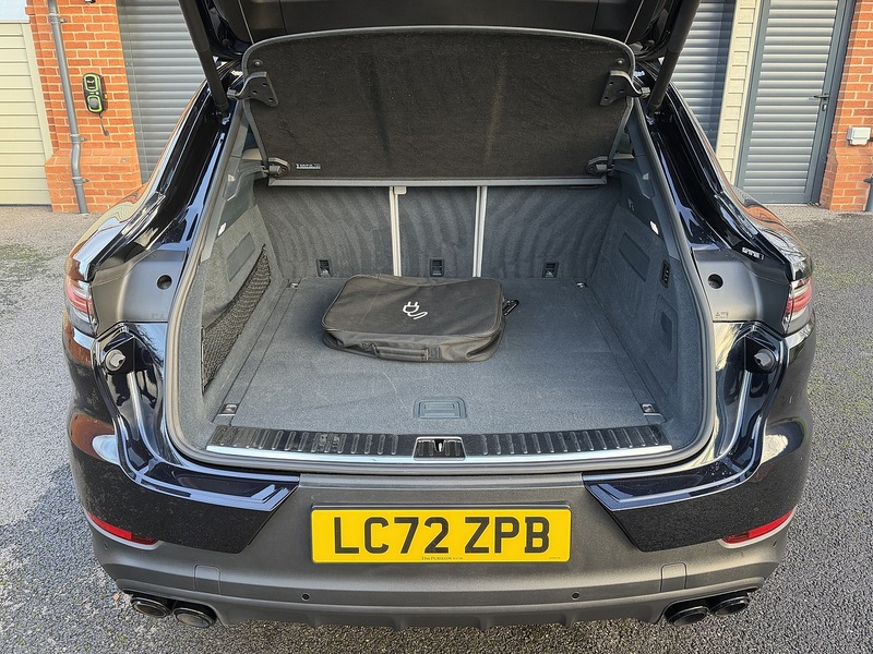 Porsche Cayenne V6 E-Hybrid Platinum Edition - U1807