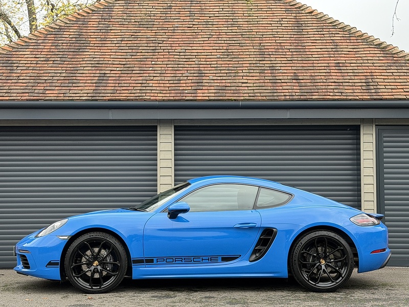Porsche 718 Cayman T Style Edition - U1810