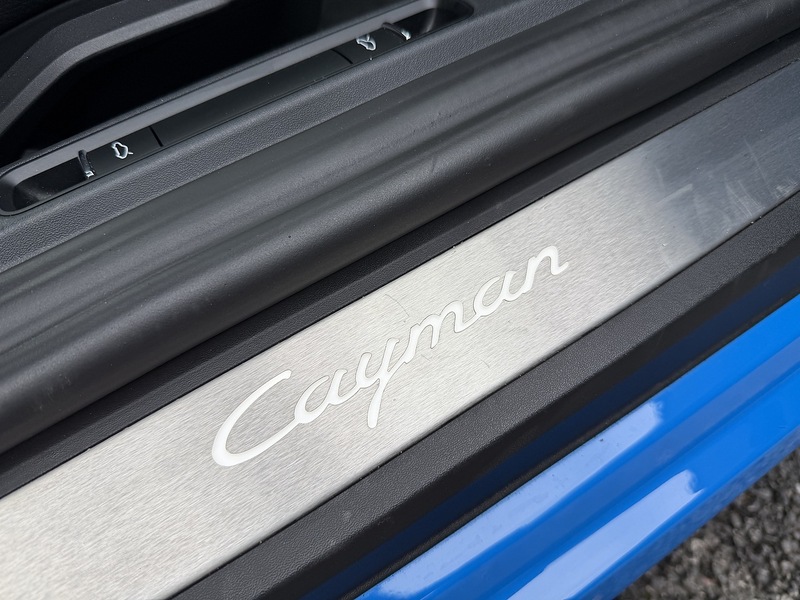 Porsche 718 Cayman T Style Edition - U1810