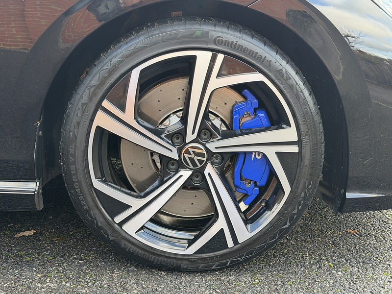 Volkswagen Golf TSI R - U1819