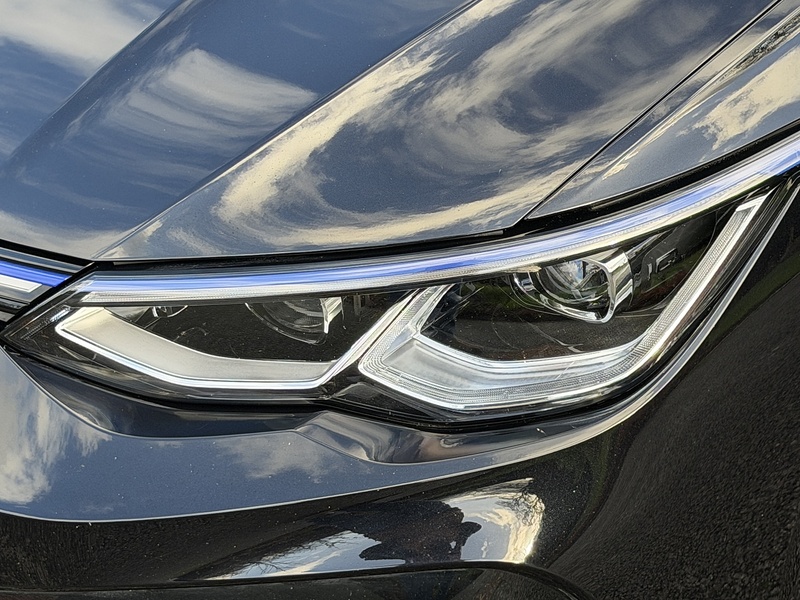 Volkswagen Golf TSI R - U1819