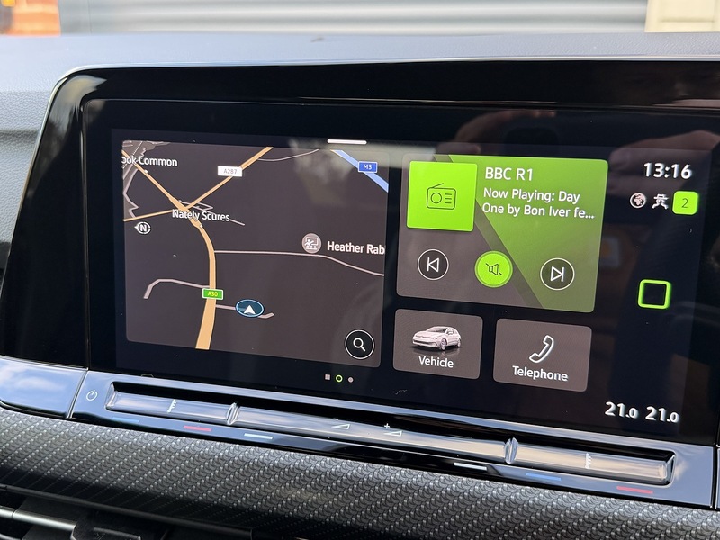 Volkswagen Golf TSI R - U1819