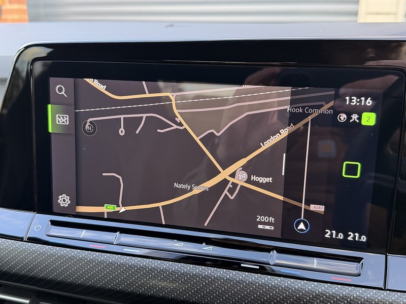 Volkswagen Golf TSI R - U1819