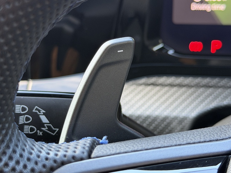 Volkswagen Golf TSI R - U1819