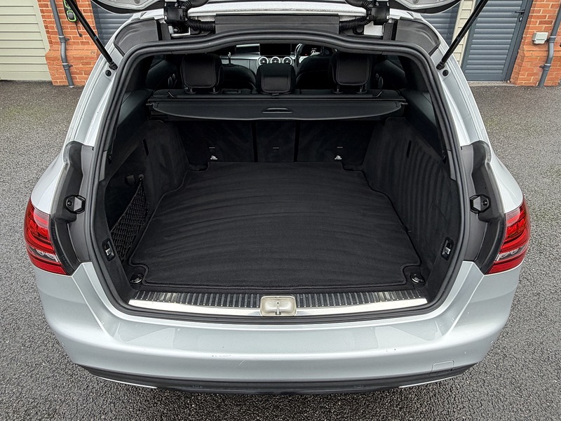 Mercedes-Benz C Class C200 MHEV AMG Line Night Edition - U1823