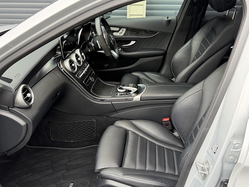 Mercedes-Benz C Class C200 MHEV AMG Line Night Edition - U1823