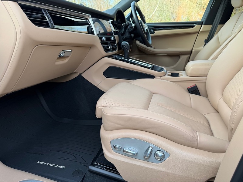 Porsche Macan T V6 S - U1826