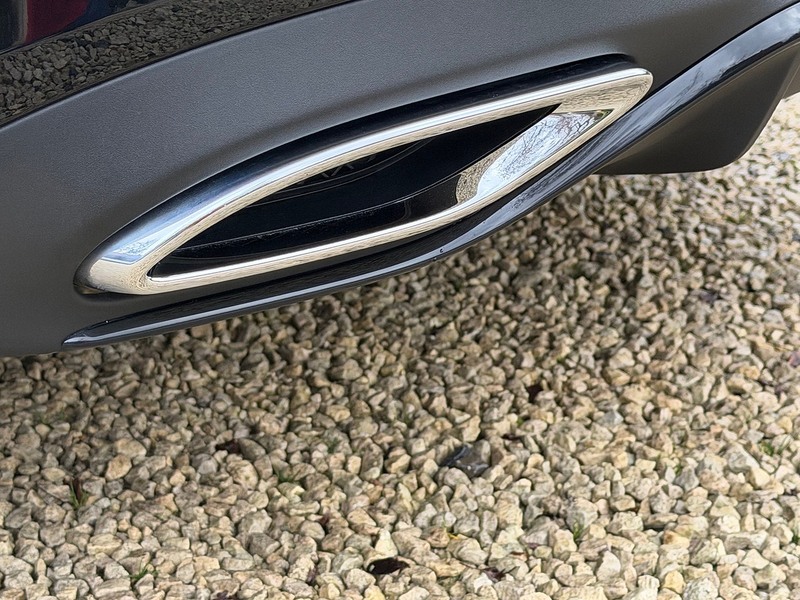 Mercedes-Benz E Class E400d AMG Line Night Edition - U1829