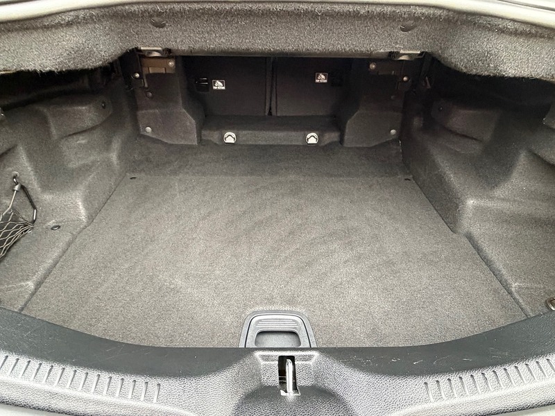 Mercedes-Benz E Class E400d AMG Line Night Edition - U1829