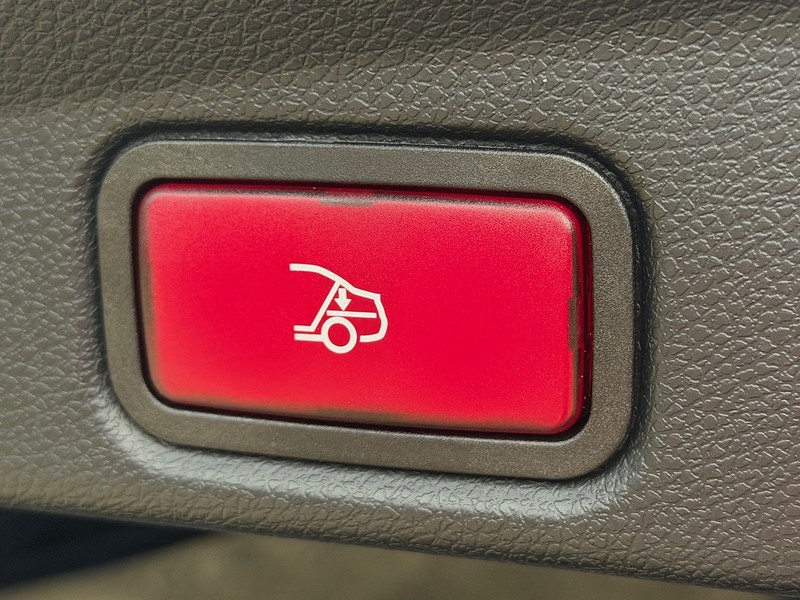 Mercedes-Benz E Class E400d AMG Line Night Edition - U1829