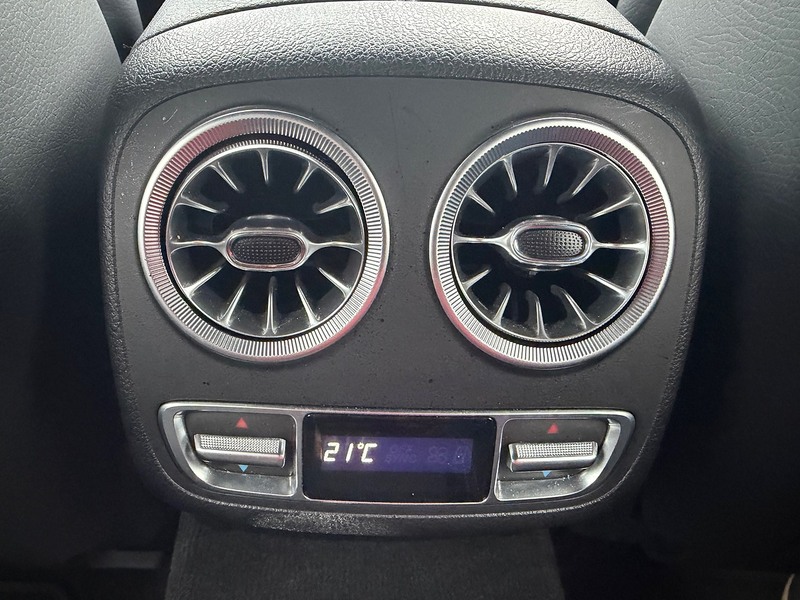 Mercedes-Benz E Class E400d AMG Line Night Edition - U1829