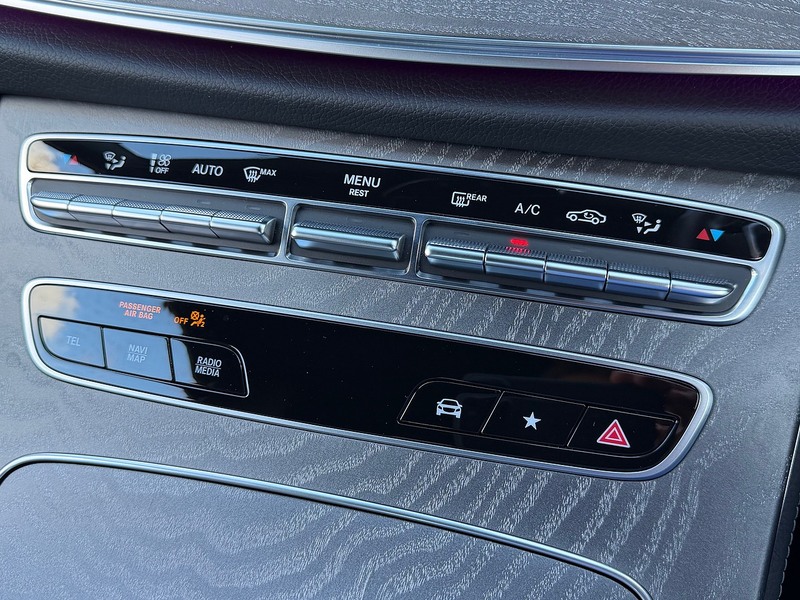 Mercedes-Benz E Class E400d AMG Line Night Edition - U1830