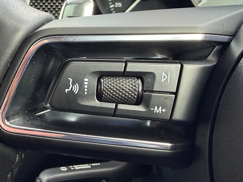 Porsche Macan T V6 S - U1835