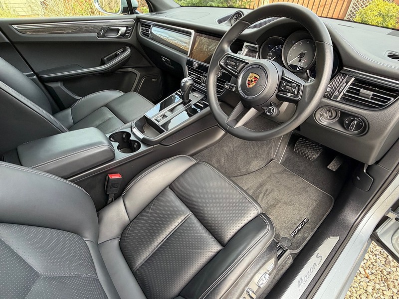 Porsche Macan T V6 S - U1835
