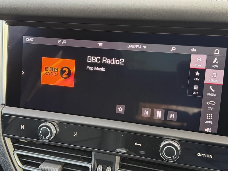 Porsche Macan T V6 S - U1835