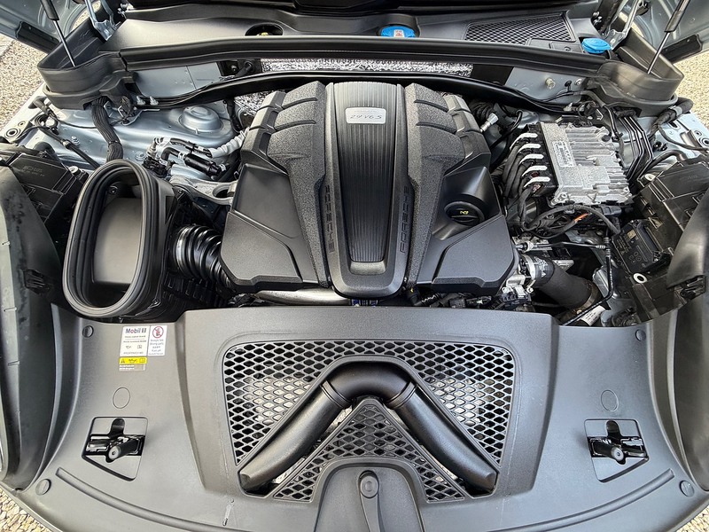 Porsche Macan T V6 S - U1835