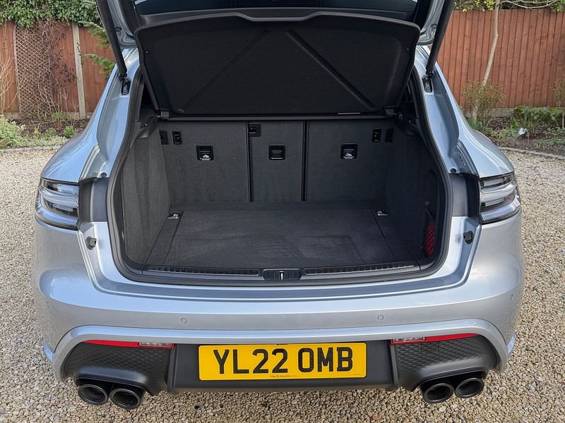 Porsche Macan T V6 S - U1835