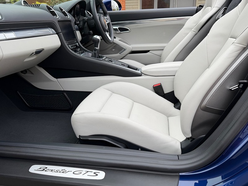 Porsche 718 Boxster GTS - U1836