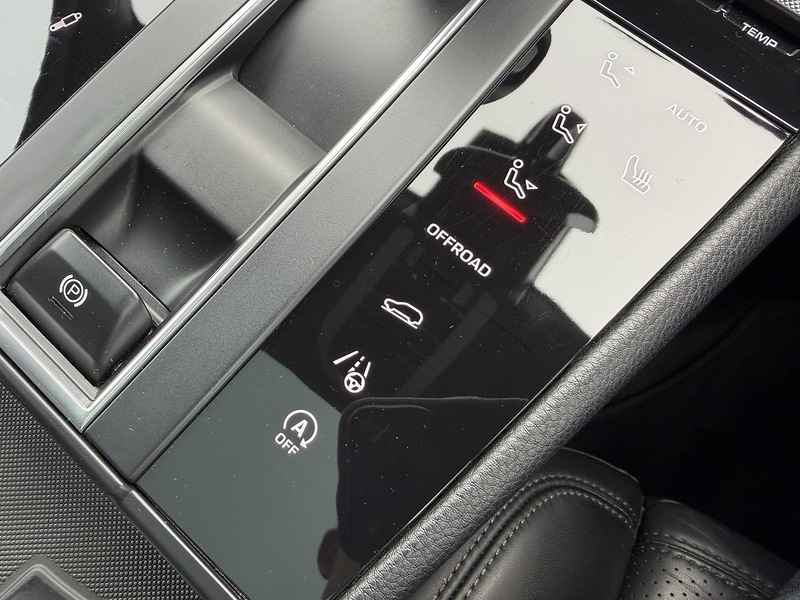 Porsche Macan T V6 S - U1840