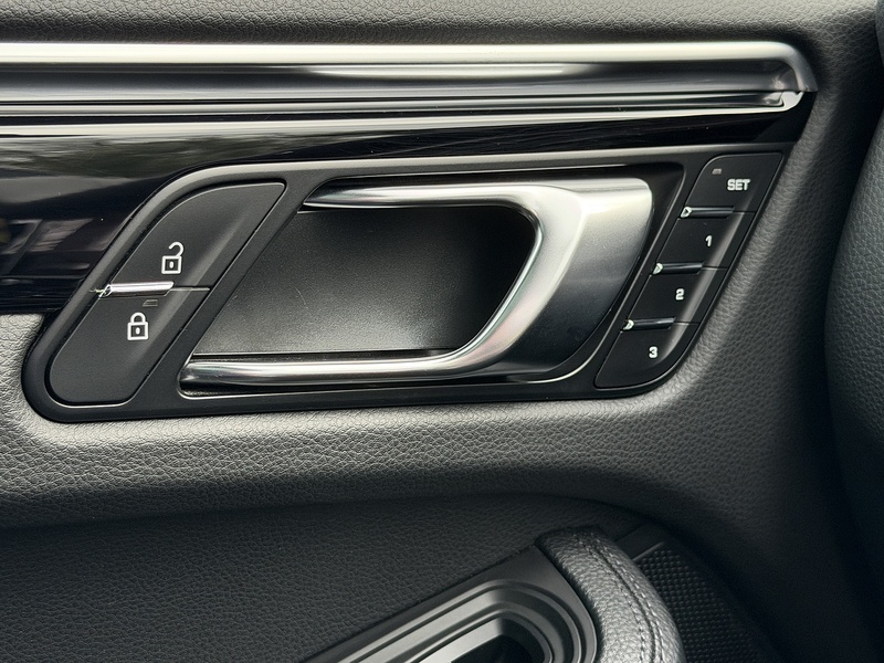 Porsche Macan T V6 S - U1840