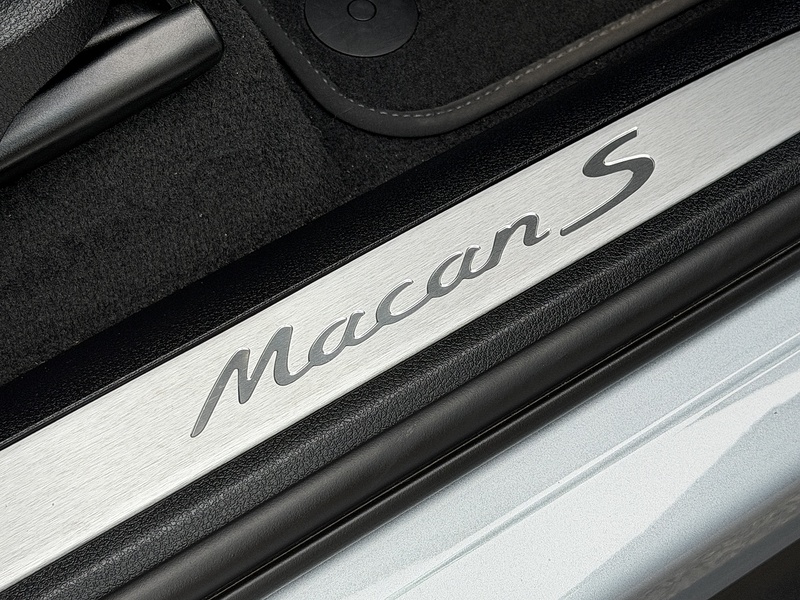 Porsche Macan T V6 S - U1840
