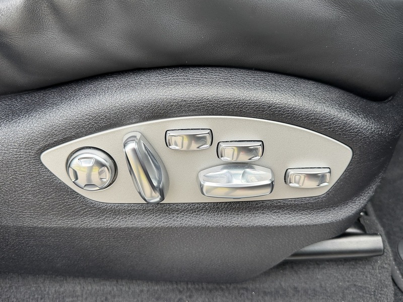 Porsche Macan T V6 S - U1840