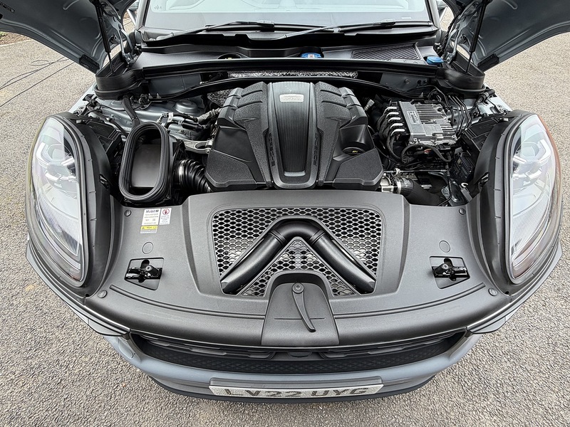 Porsche Macan T V6 S - U1840