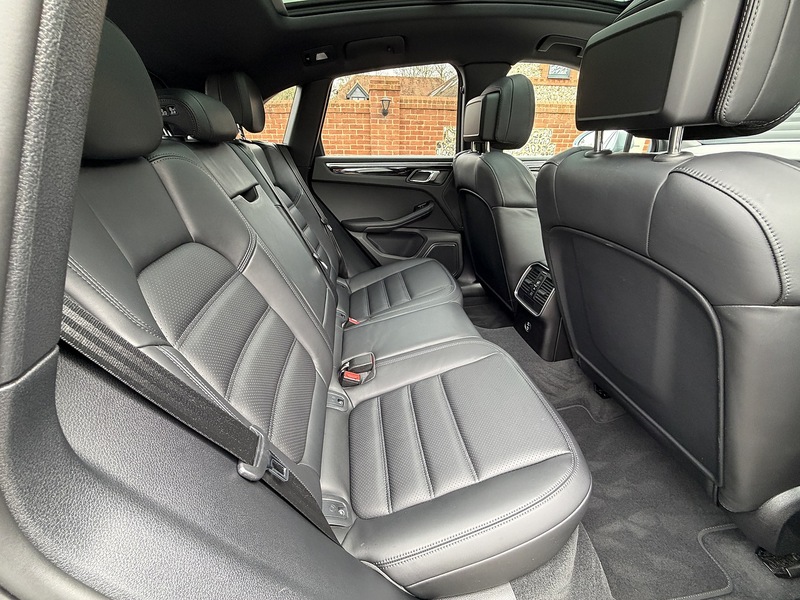Porsche Macan T V6 S - U1840
