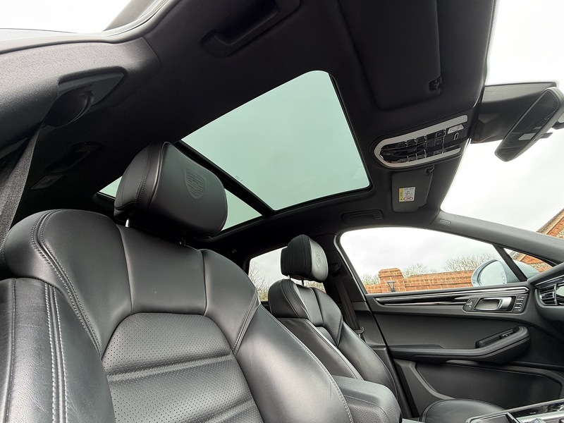 Porsche Macan T V6 S - U1840