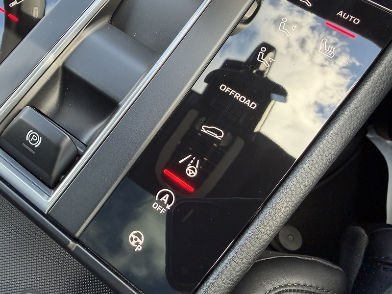 Porsche Macan T V6 S - U1841