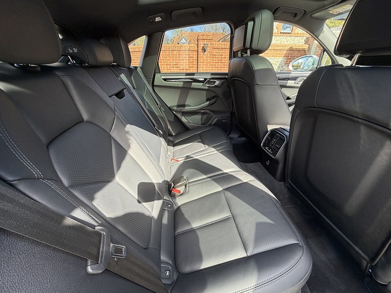 Porsche Macan T V6 S - U1841