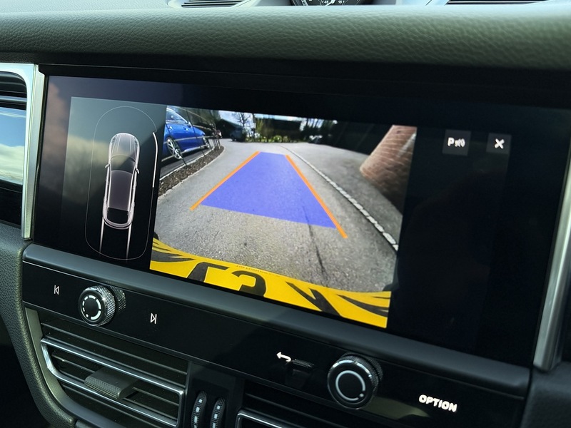 Porsche Macan T V6 S - U1841