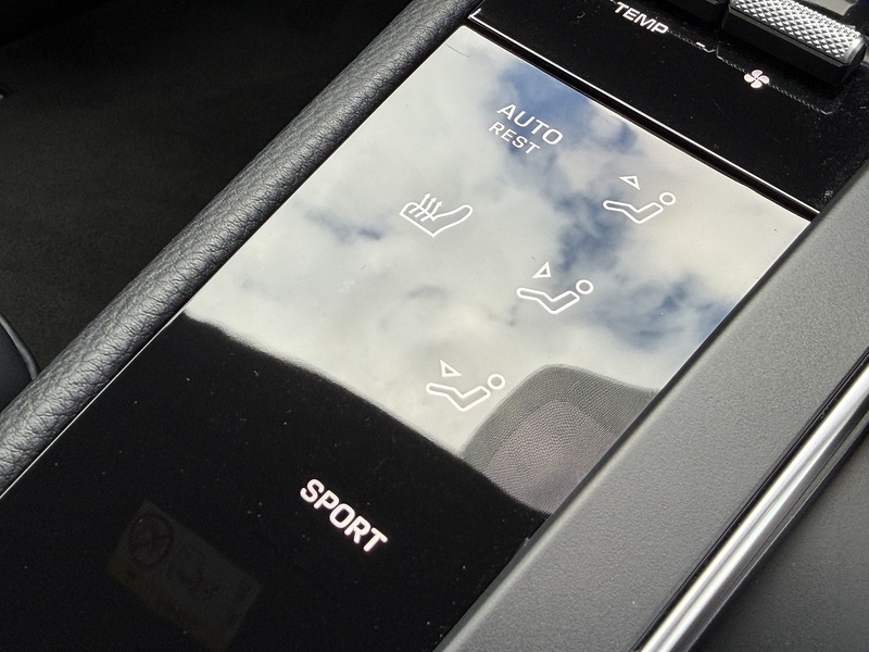 Porsche Macan T - U1842